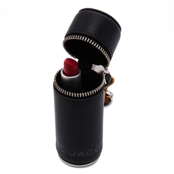 Marc Jacobs The Lipstick Case Charm in PRISTINE Condition - Picture 2 of 7